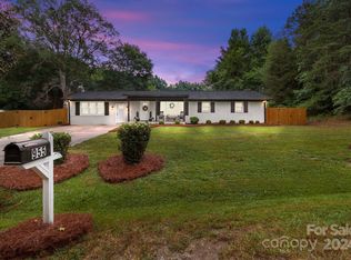 955 Lakeview Rd, Salisbury, NC 28147