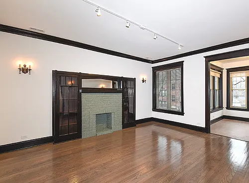 1414 W Rascher Ave #1W Photo 1