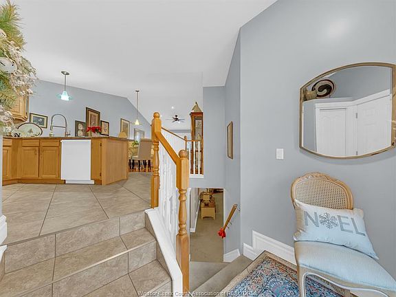 4th image of 29 Leonard Dr