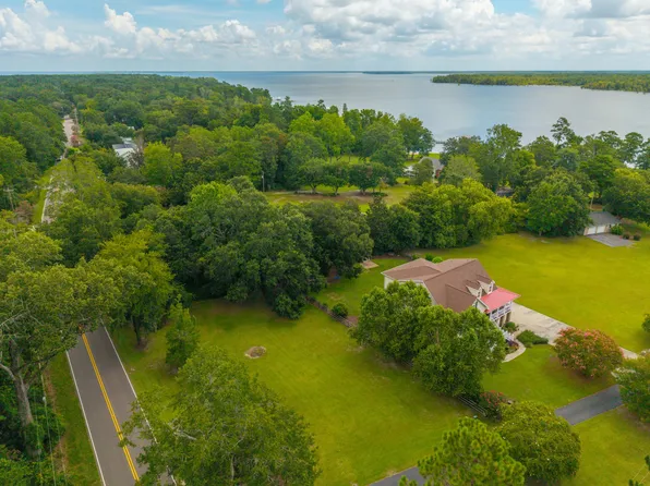 1748 Pinopolis Rd, Moncks Corner, SC 29461