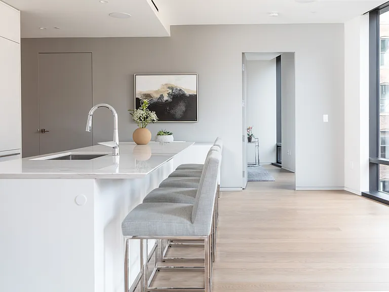10 Farnsworth St #3A — Photo 8