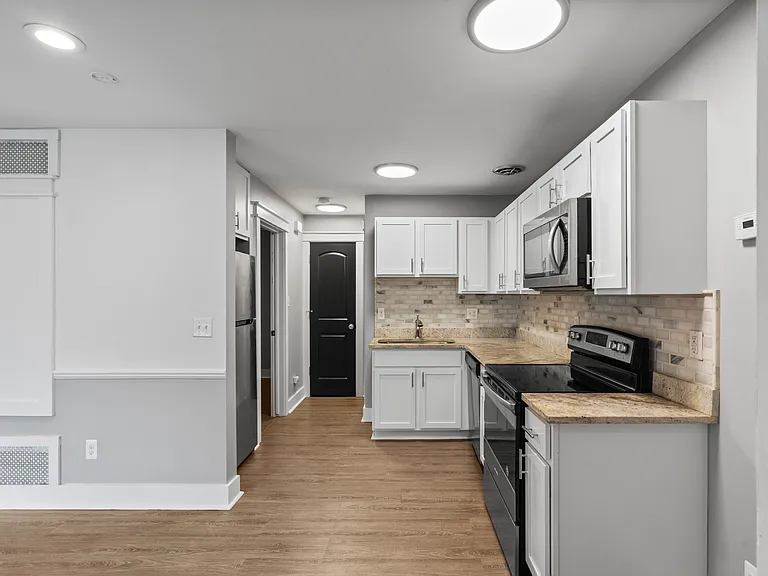 4413 Crooks Rd #4413 — Photo 7