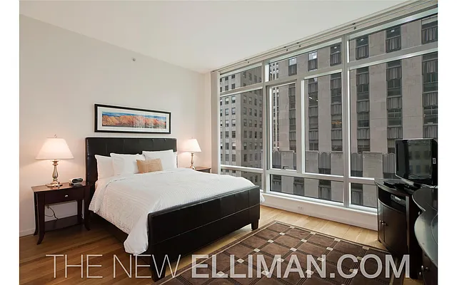 Sold by Douglas Elliman | media 16