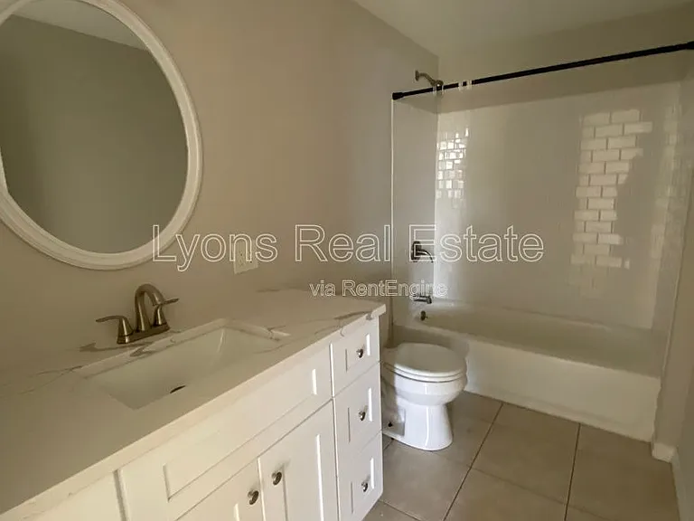 11310 Linda Loma Dr — Photo 8