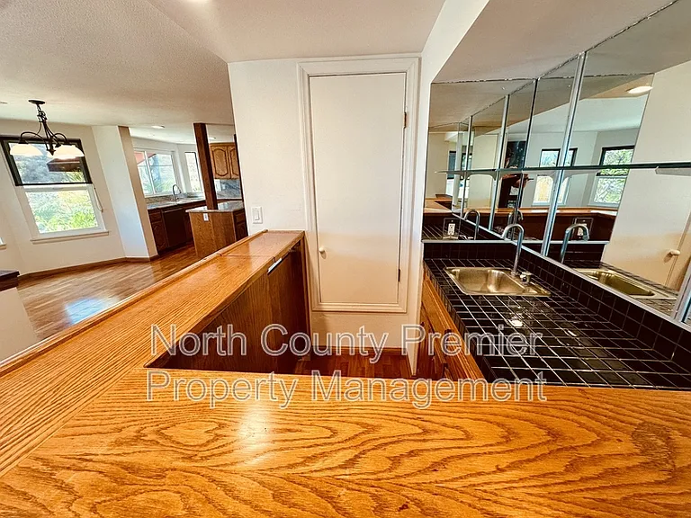 7067 Llama St — Photo 30