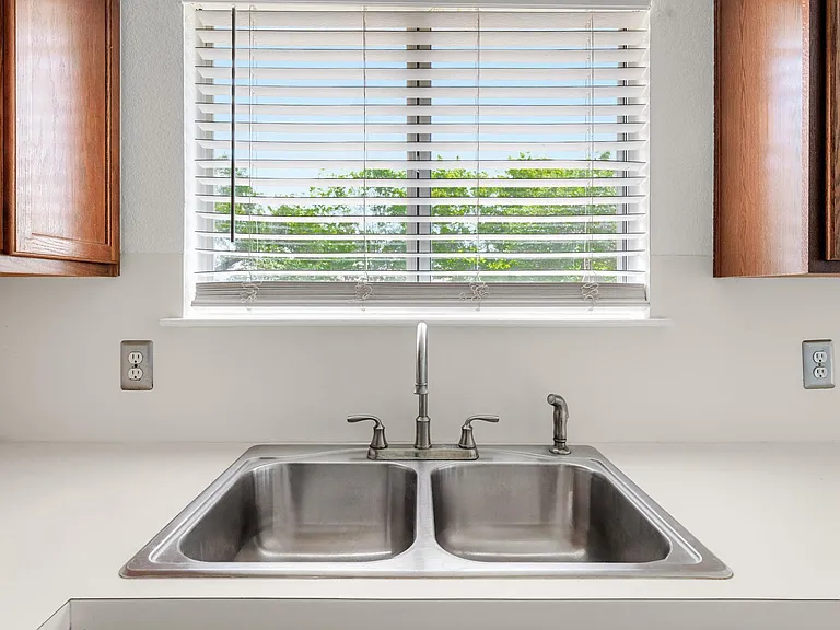 5900 Taylorcrest Dr — Photo 14