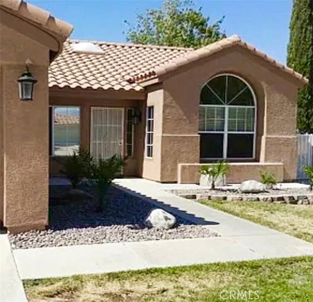 1st image of 6037 Catalina Ln