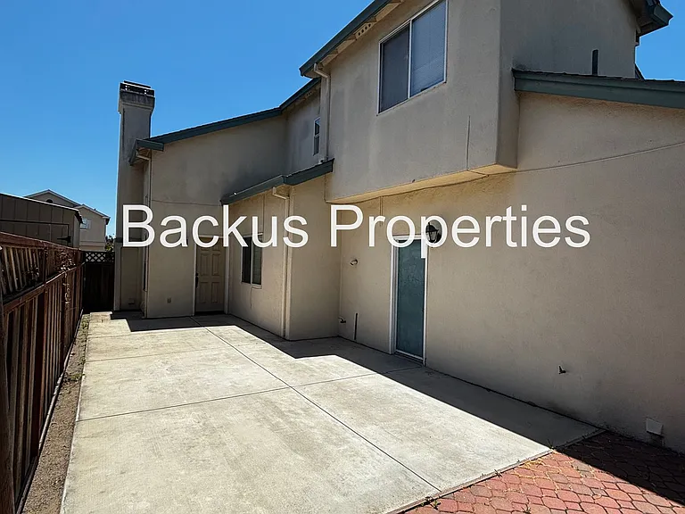 1065 Kensington Way — Photo 28