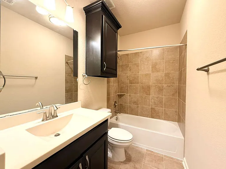 6704 Castillo St — Photo 41
