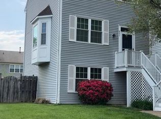 621 Warrenton Ter NE, Leesburg, VA 20176
