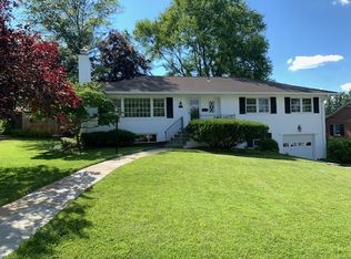 1442 Colleen Ln, Mc Lean, VA 22101