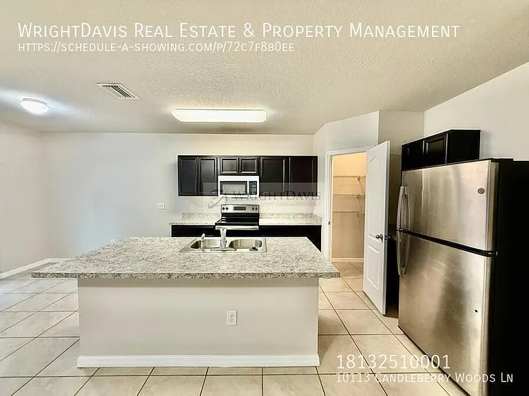 10113 Candleberry Woods Ln — Photo 9