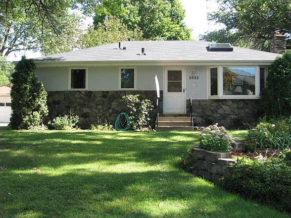 NEW ROOF & NEW Furnace!