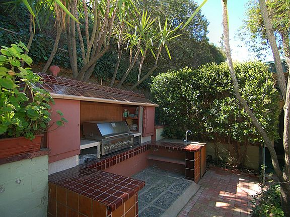 2nd image of 8540 Mulholland Dr