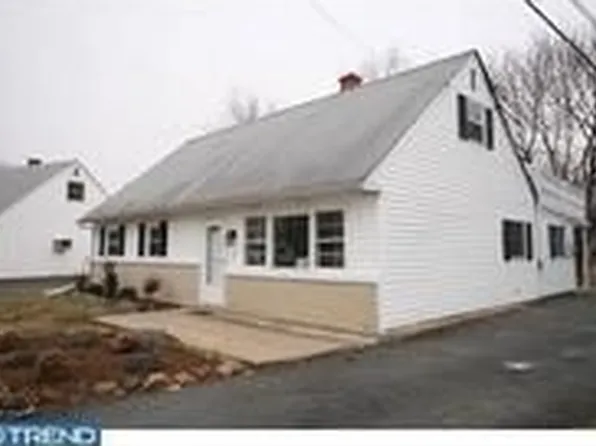 6 Reybold Dr, Delaware City, DE 19706