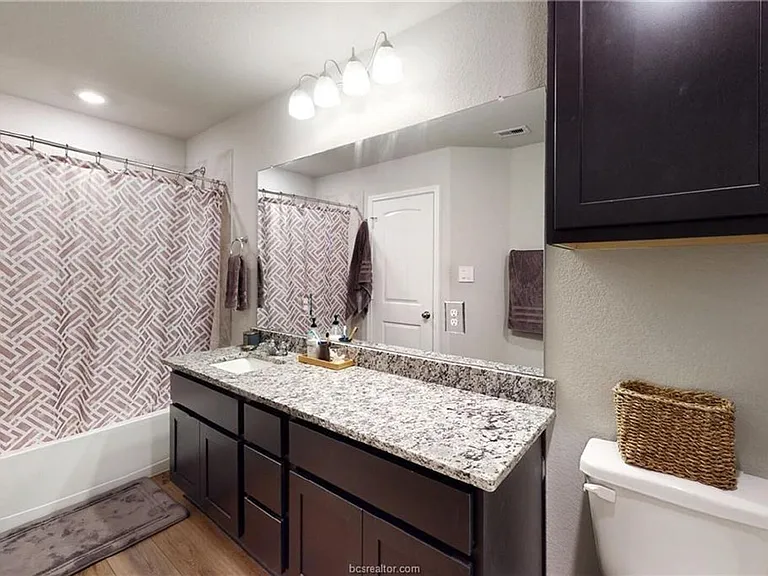 6214 Darlington Ave — Photo 6