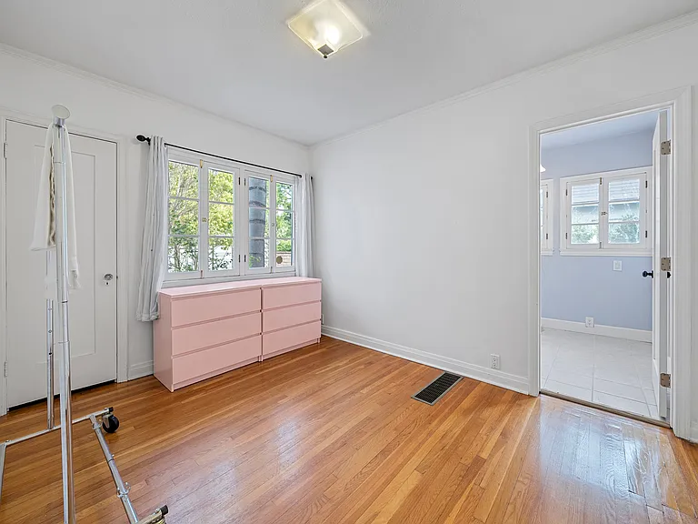 408 N Story Pl — Photo 21