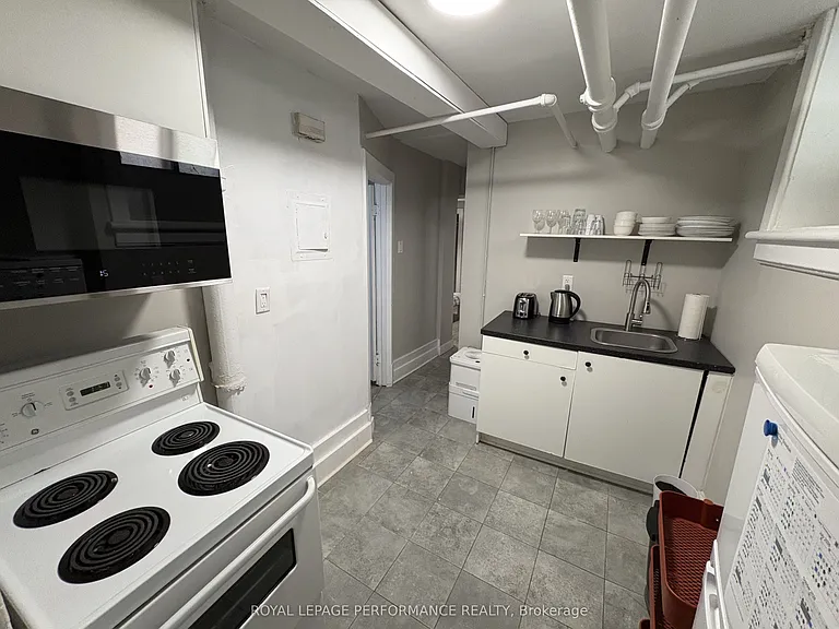 721 Cooper St #B — Photo 7