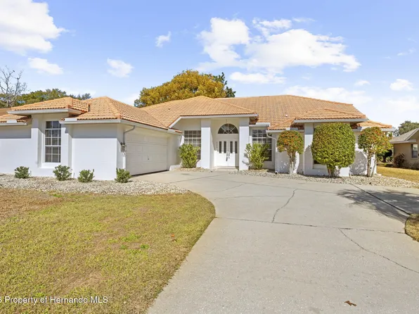 9369 Ashley Dr, Weeki Wachee, FL 34613