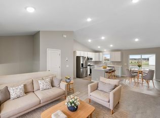 6732 376th St, North Branch, MN 55056