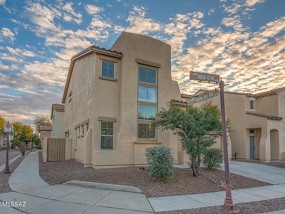 2nd image of 31 W Camino Rancho Vecino