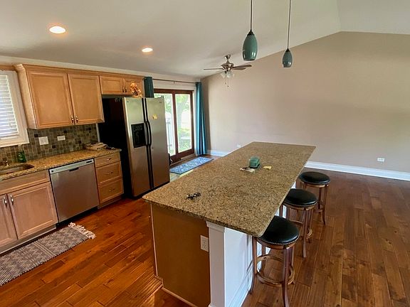 4th image of 17360 S Oketo Ave