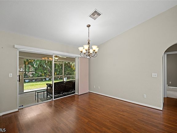 5th image of 2530 SW 38th St