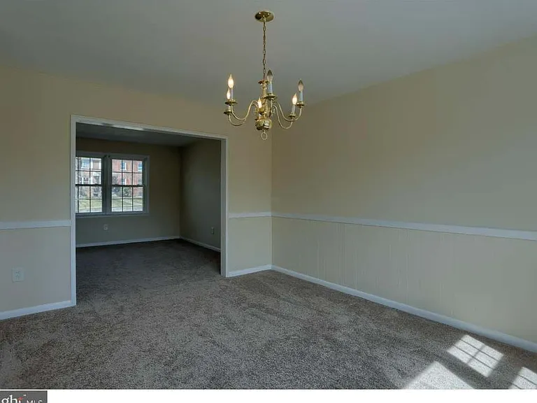 205 Sycamore Rd — Photo 10