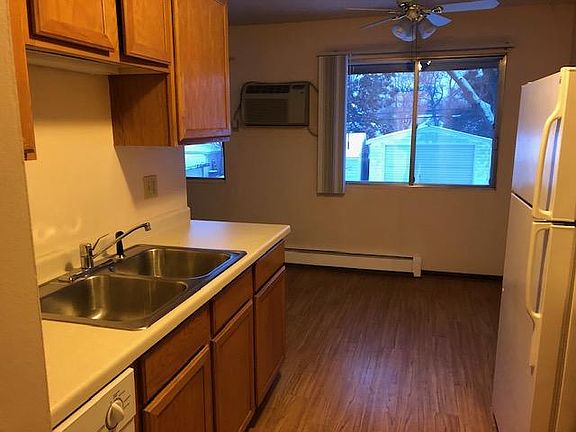 4th image of 3912 Minnehaha Ave #0