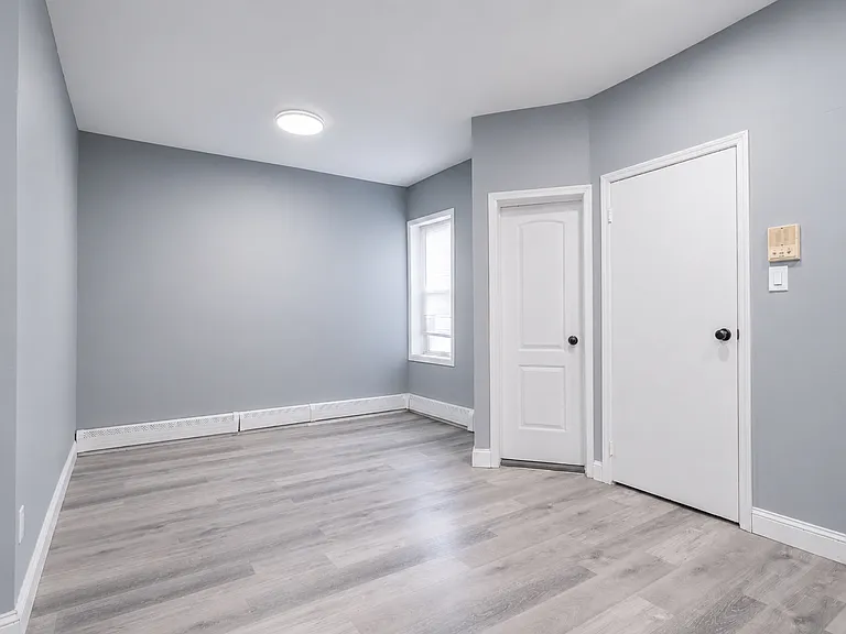 231 Palisade Ave #4 — Photo 2
