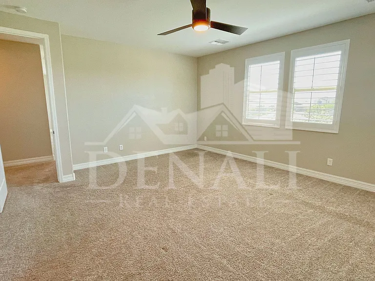 13648 N 144th Dr — Photo 16