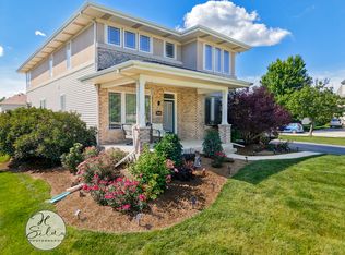 1410 Grand Pointe Blvd, Dundee, IL 60118