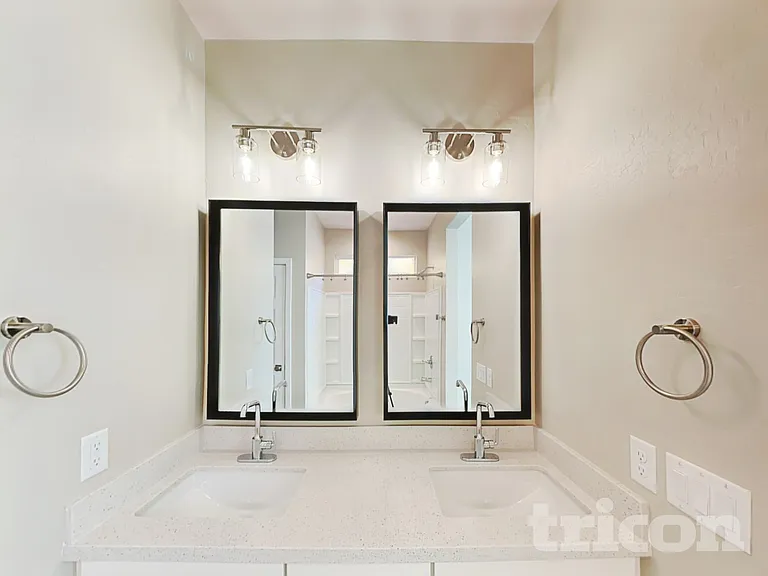 4549 E Granada St — Photo 7
