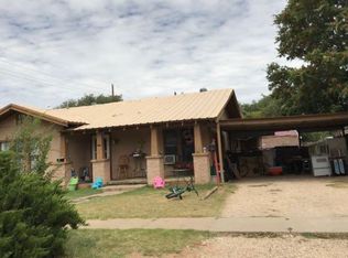 950 W Lynn St, Slaton, TX 79364