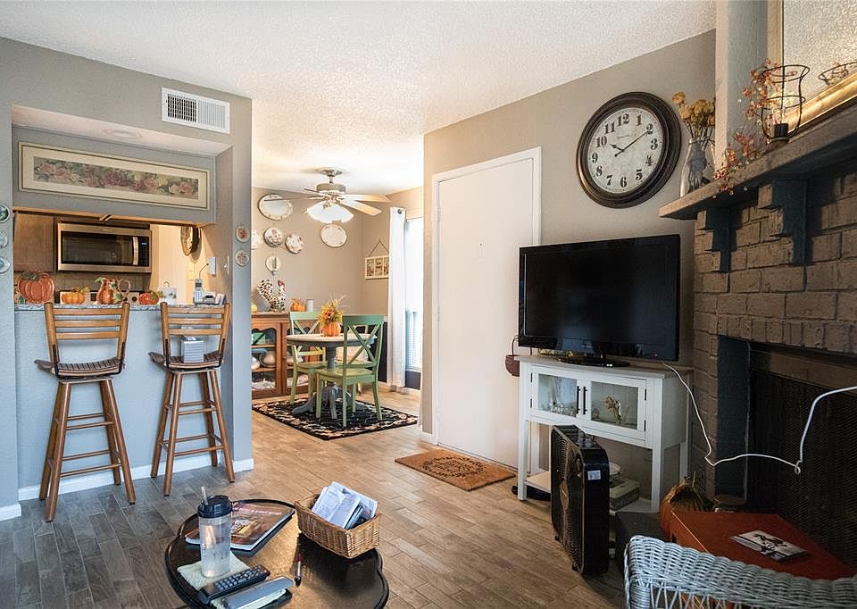 1st image of 1500 Bay Area Blvd #124
