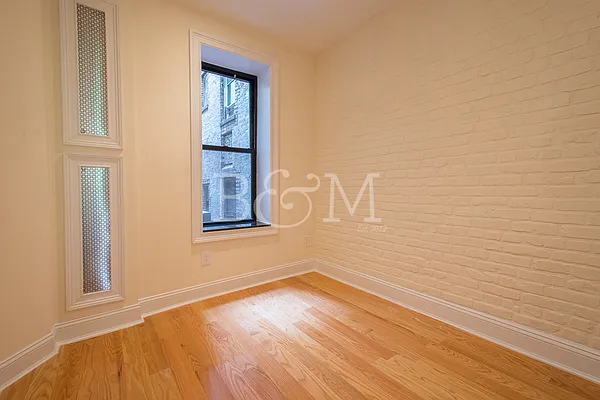 Rented by Brick&Mortar | media 38