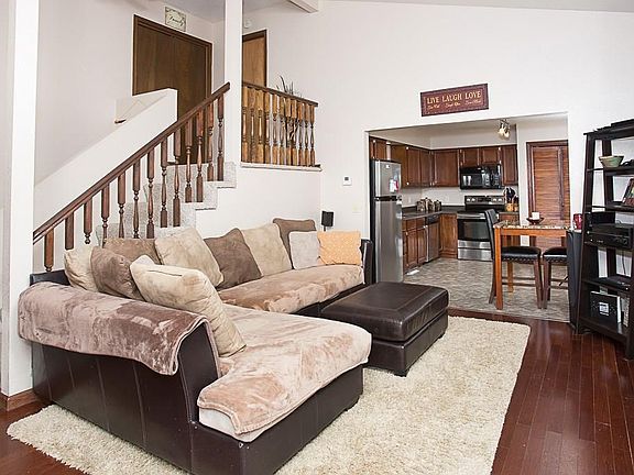 4th image of 3221 Banff Ave APT 4