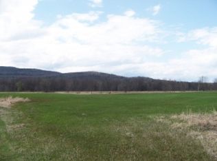 2 Quaker Village Rd, Middlebury, VT 05753