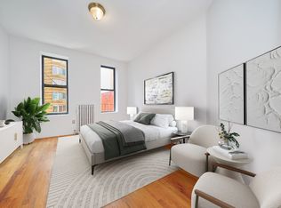 501 1/2 W 43rd St APT 2E, New York, NY 10036