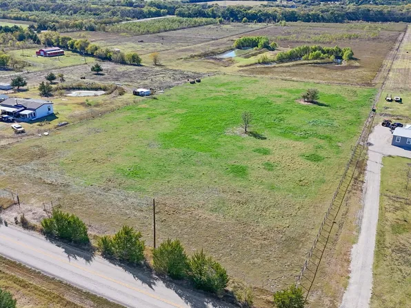 10231 County Road 670, Blue Ridge, TX 75424