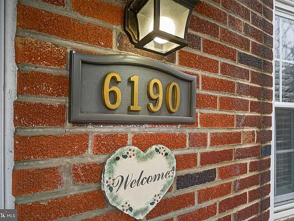 3rd image of 6190 Newtown Ave