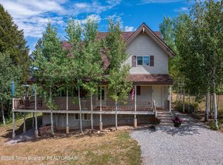 132 Rainbow Cres, Grover, WY 83122