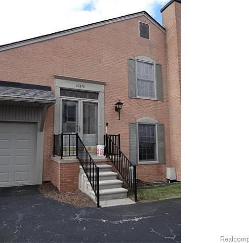 1st image of 33376 Jefferson Ave