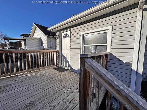 4th image of 1217 Payne Ave