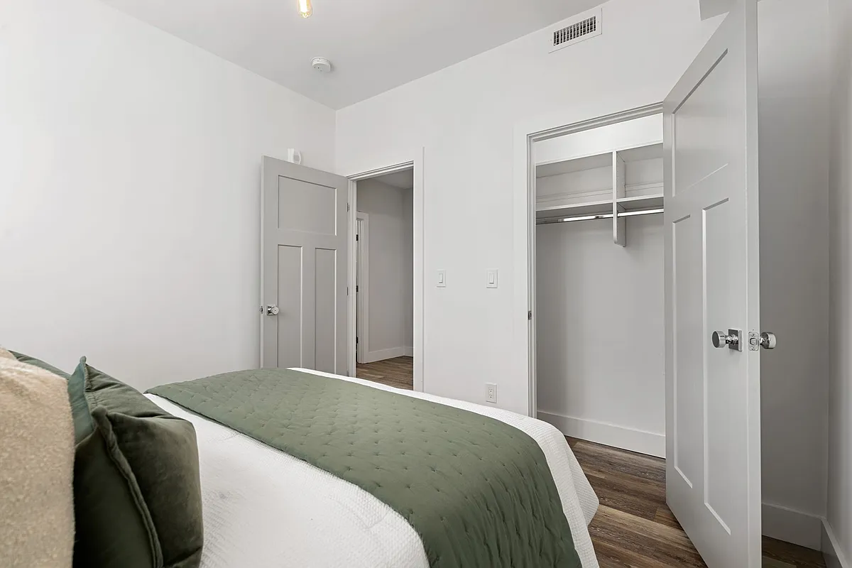 Building Photo - 181 Bennington St #1