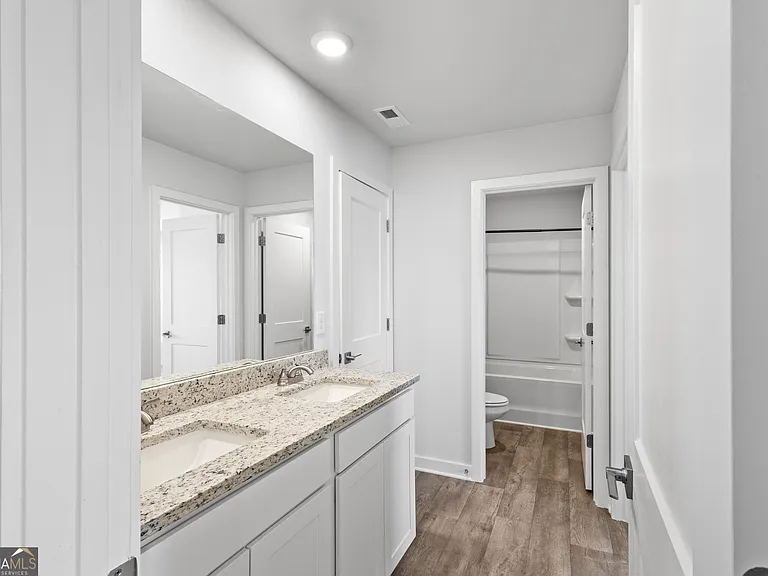 583 Overlook Rd — Photo 17