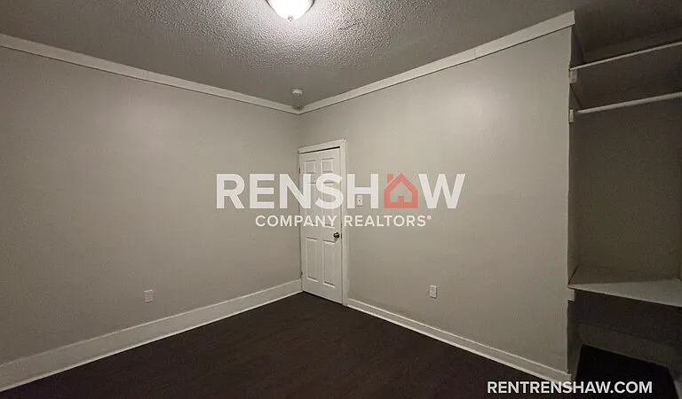 689 Baltimore St — Photo 4