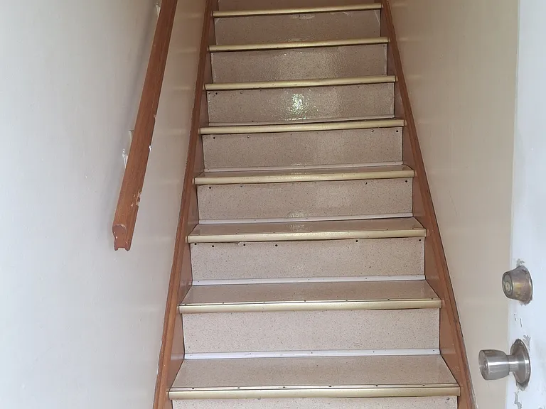 61 Fulton Ave — Photo 7