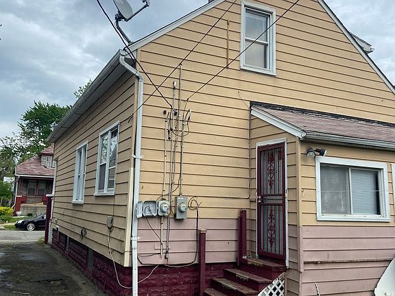 2nd image of 13929 Arlington Ave #2