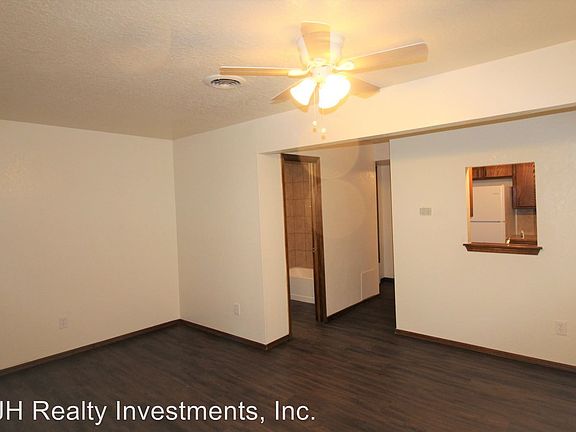 5th image of 1901 E Lindsey St APT 12A
